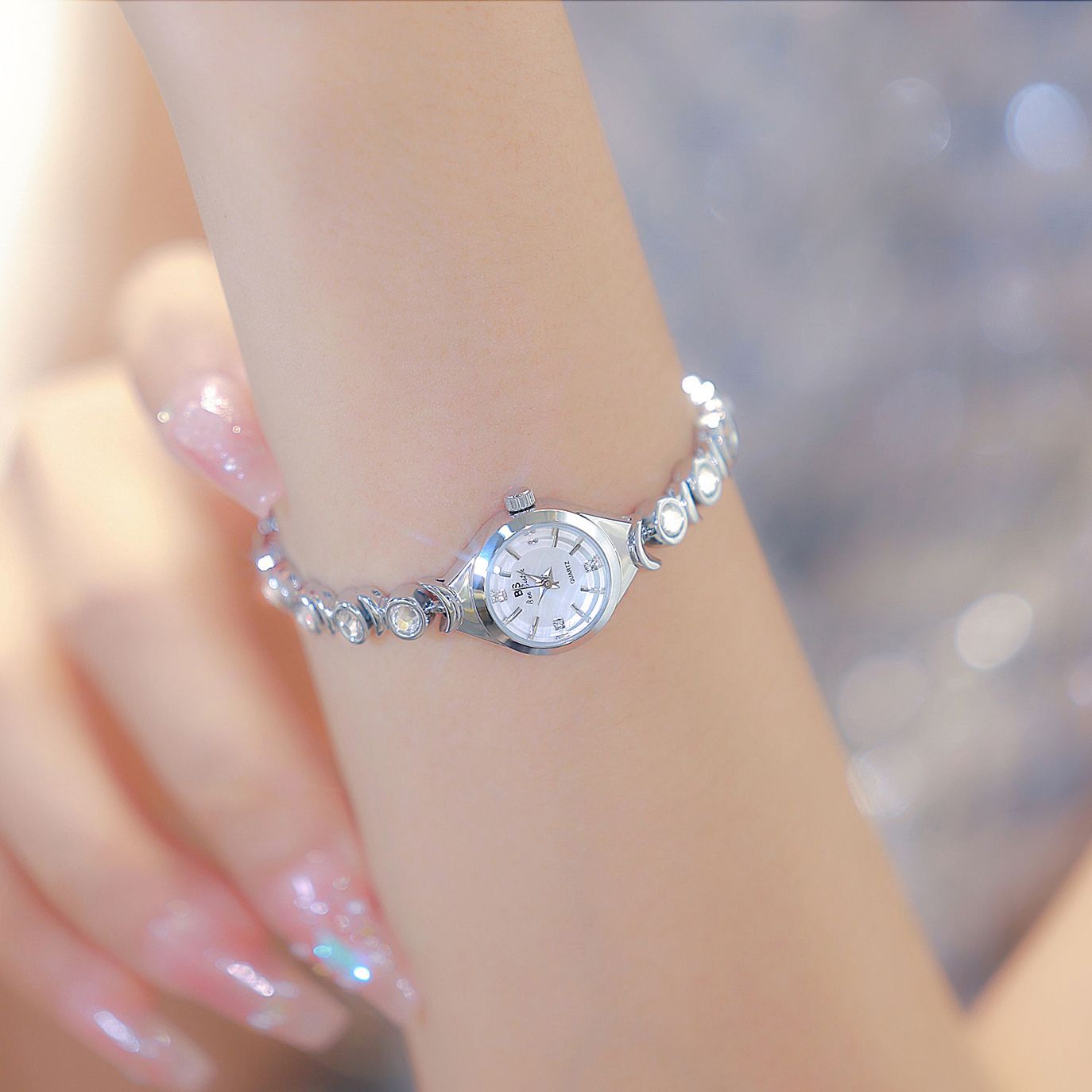 Dameshorloge Licht Luxe Merk L - Luxury Watch Brand List recensie en prijs