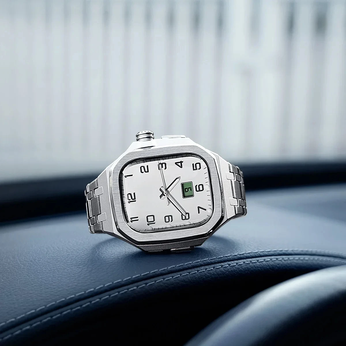 Luxe roestvrijstalen behuizing - Luxury Watch Apple recensie en prijs