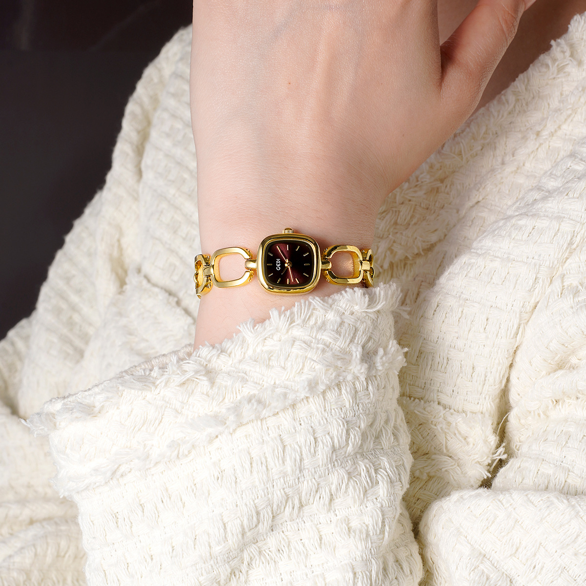 GEDI merk dameshorloges Licht  - Luxury Watch Brand List recensie en prijs