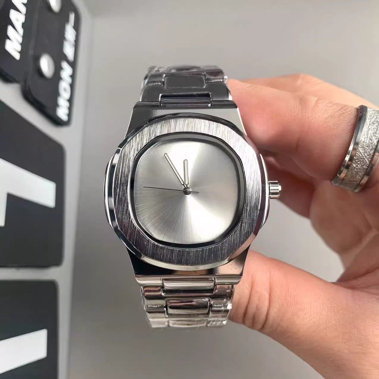 Herenuurwerk met eigen logo, m - Luxury Watch Brands Logo recensie en prijs